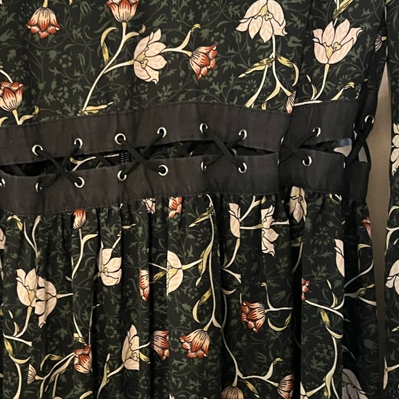 TOPSHOP Woodland Latticed Waist Midi - Picture 6 of 8